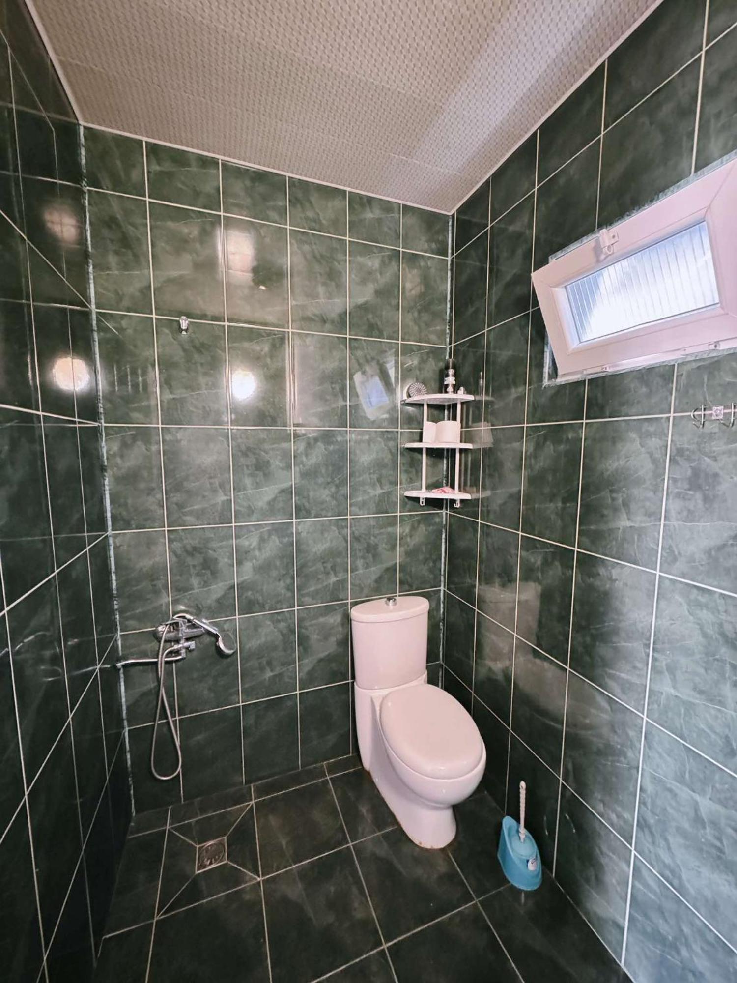 Achi Guest House Makhinjauri Buitenkant foto